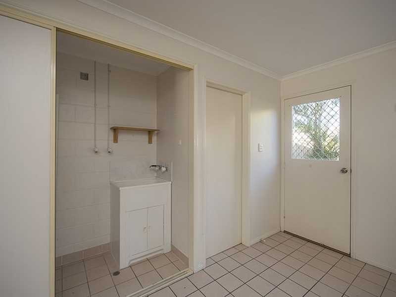 2/6 HAMPTON DRIVE, Tannum Sands QLD 4680