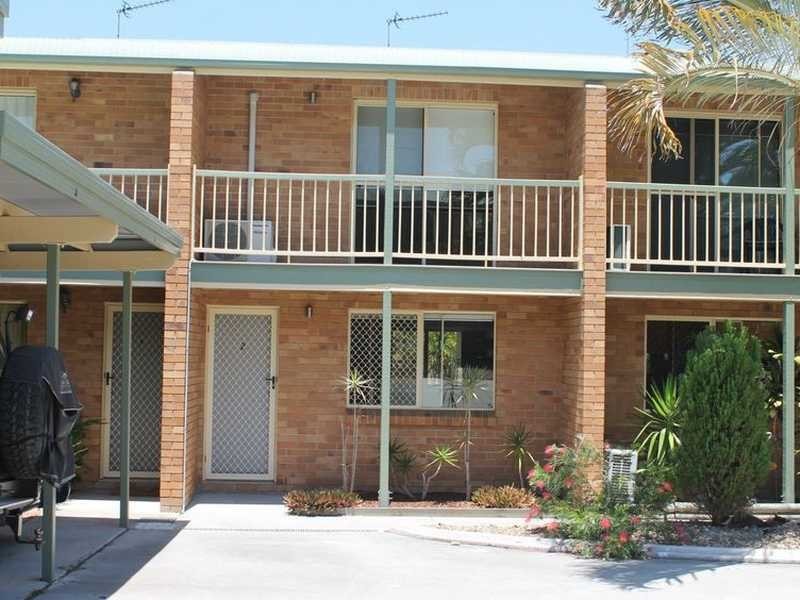 2/6 HAMPTON DRIVE, Tannum Sands QLD 4680