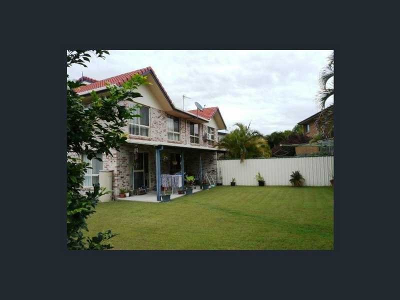 2/6 Parkside Street, Tannum Sands QLD 4680