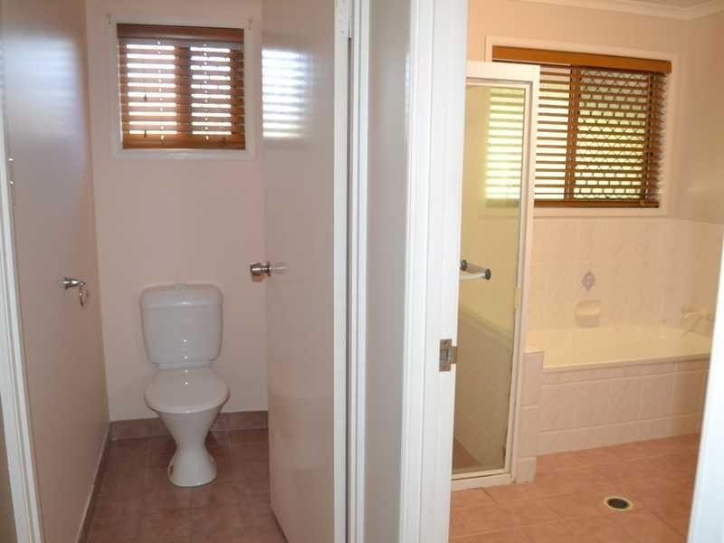 46 Lomandra Street, Boyne Island QLD 4680