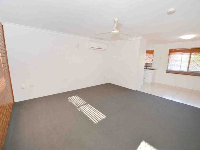 15 CARINYA DRIVE, Clinton QLD 4680