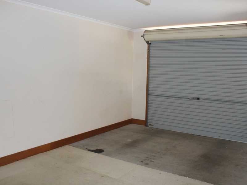 1/12 Chapple court, Boyne Island QLD 4680