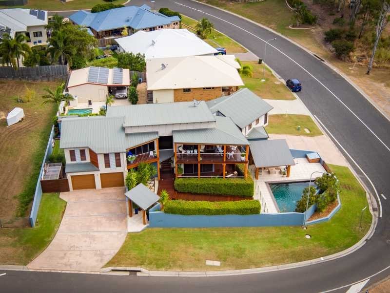 37 WYNDHAM AVENUE, Boyne Island QLD 4680