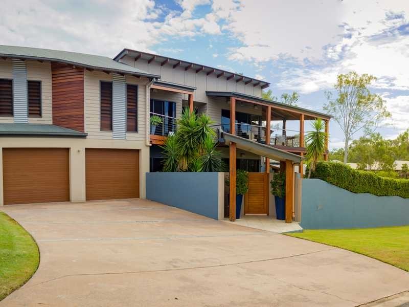 37 WYNDHAM AVENUE, Boyne Island QLD 4680
