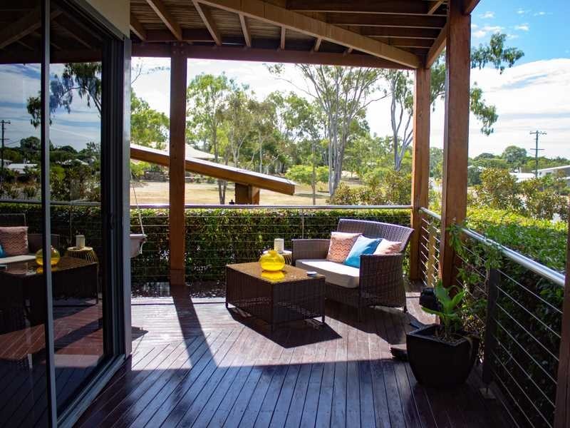 37 WYNDHAM AVENUE, Boyne Island QLD 4680