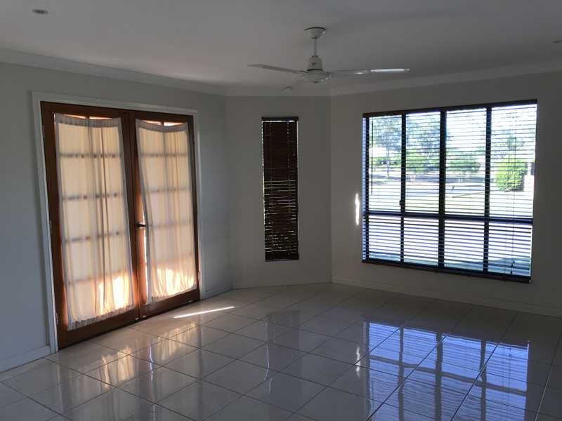 9 LIGHTHOUSE DRIVE, Boyne Island QLD 4680