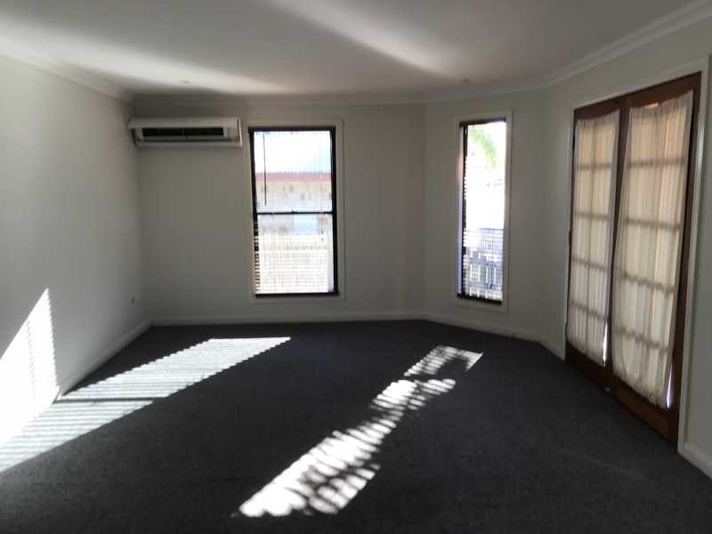 9 LIGHTHOUSE DRIVE, Boyne Island QLD 4680