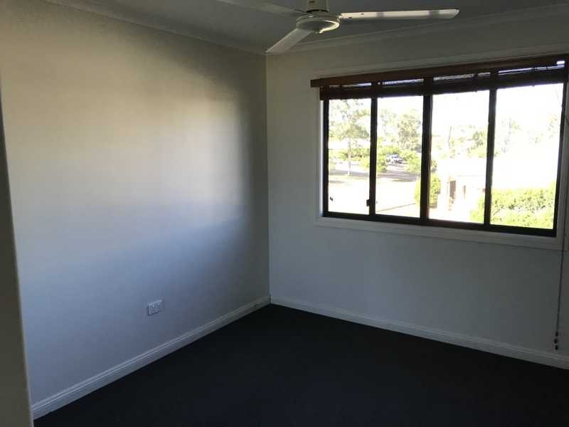 9 LIGHTHOUSE DRIVE, Boyne Island QLD 4680