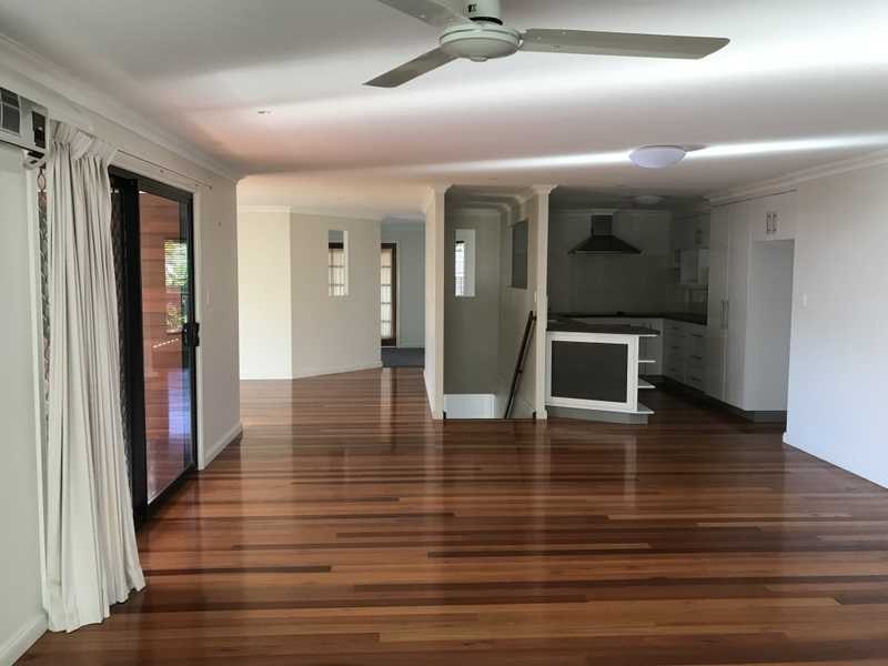 9 LIGHTHOUSE DRIVE, Boyne Island QLD 4680