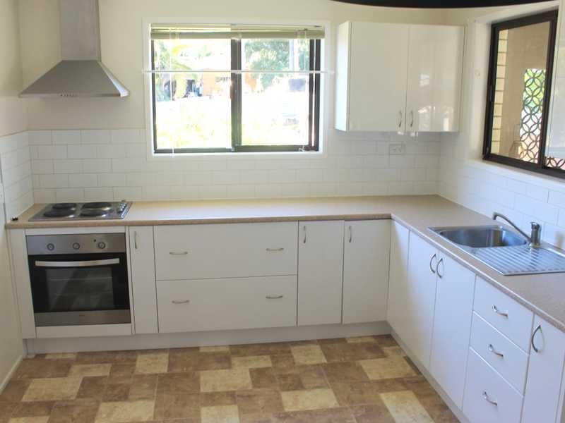 3 BELLEMERE COURT, Boyne Island QLD 4680