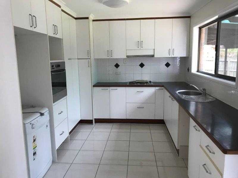 127 MALPAS STREET, Boyne Island QLD 4680