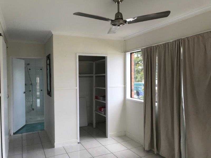 127 MALPAS STREET, Boyne Island QLD 4680