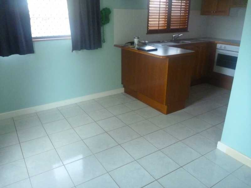 11 Yukana Street, Boyne Island QLD 4680