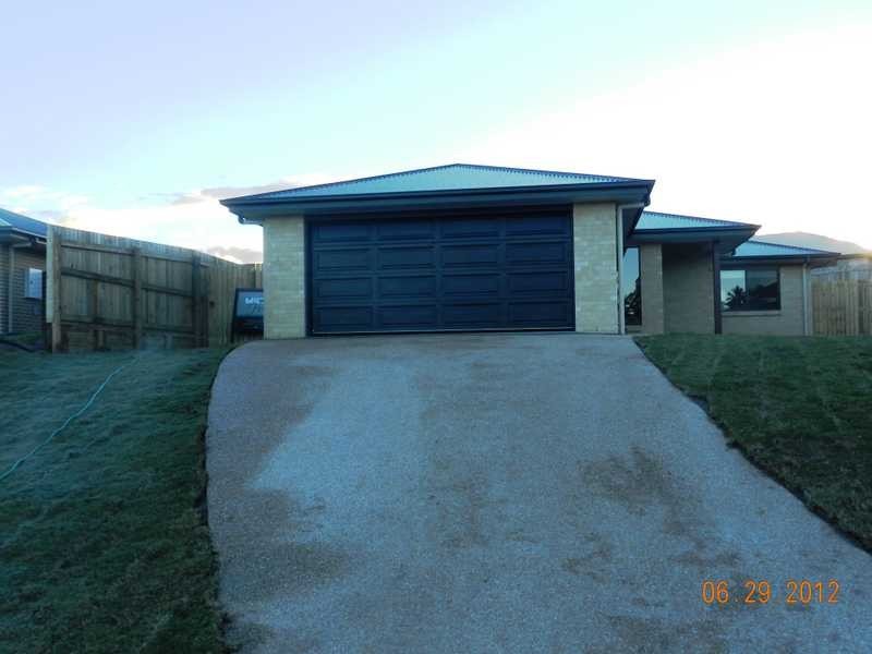 9 Valley Way, Boyne Island QLD 4680