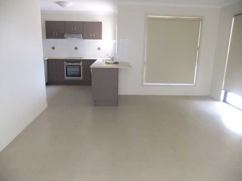 14 Jeana Close, Boyne Island QLD 4680