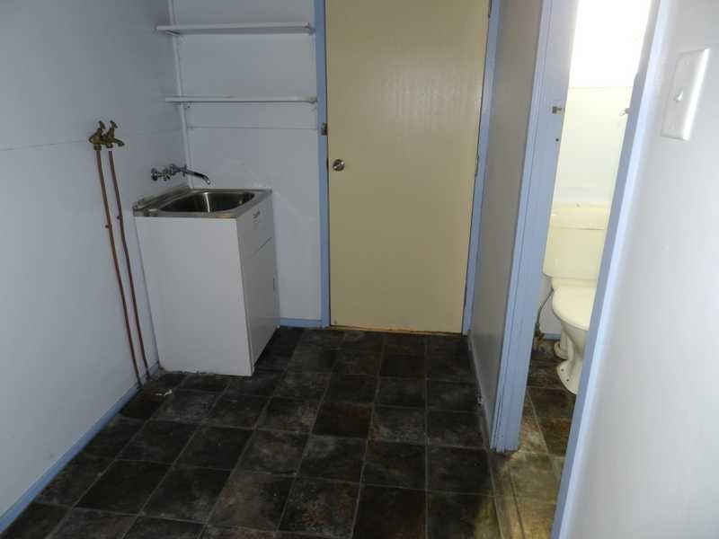 26 Island Esplanade, Boyne Island QLD 4680