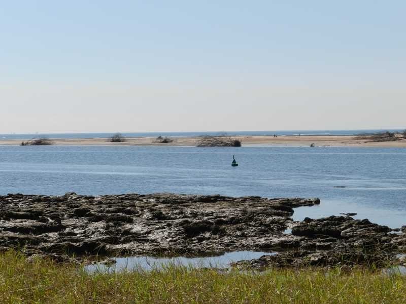 26 Island Esplanade, Boyne Island QLD 4680