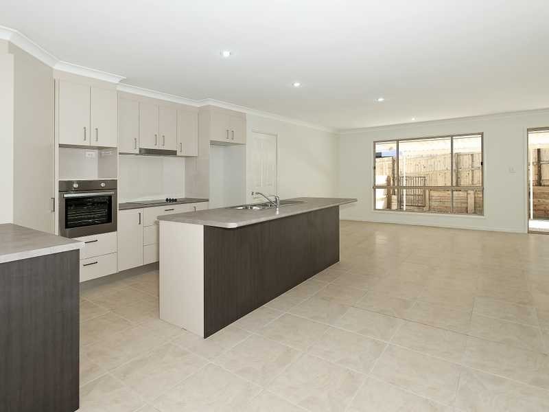 7 Killarney Crescent, Nambour QLD 4560