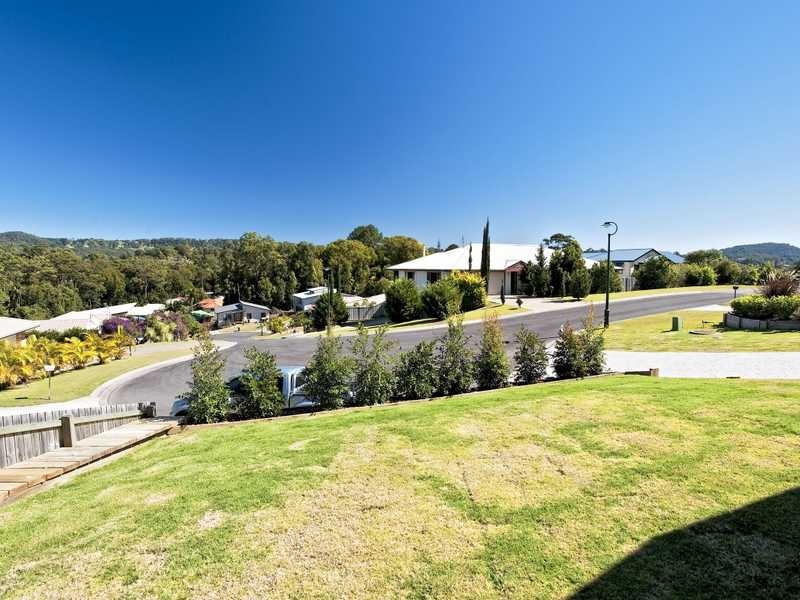7 Killarney Crescent, Nambour QLD 4560