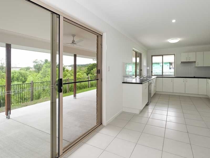 9 Wallace Close, Nambour QLD 4560