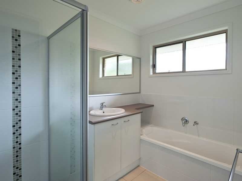 9 Wallace Close, Nambour QLD 4560