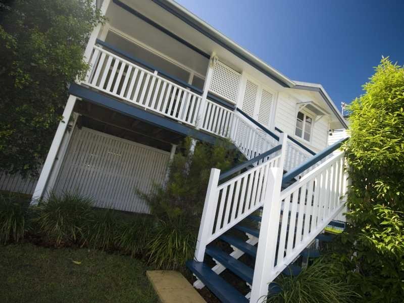 14 Mount Pleasant Road, Nambour QLD 4560