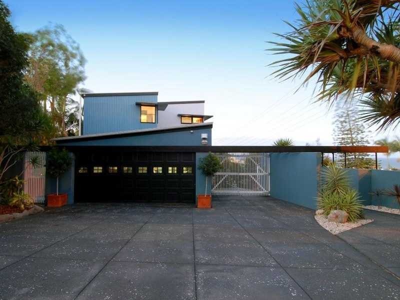 2 Kawana Street, Alexandra Headland QLD 4572