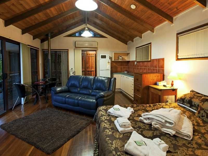 585 Flaxton Drive, Montville QLD 4560