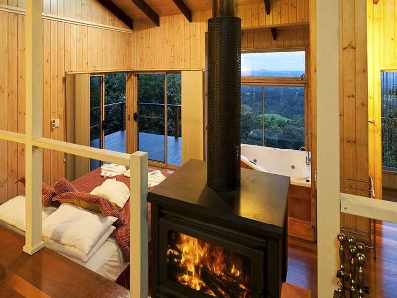 585 Flaxton Drive, Montville QLD 4560