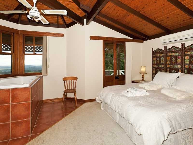 585 Flaxton Drive, Montville QLD 4560