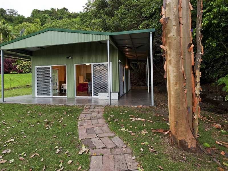 585 Flaxton Drive, Montville QLD 4560