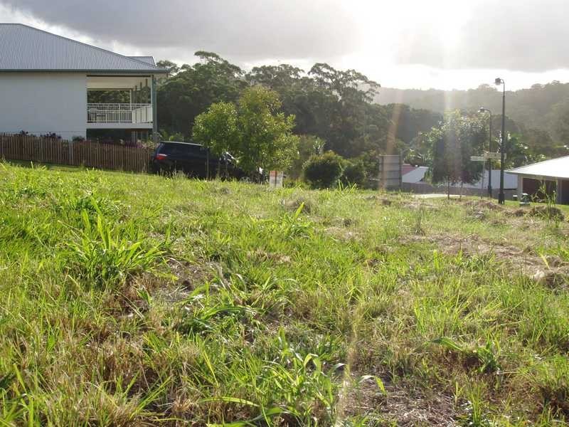 1 Cooee Court, Coes Creek QLD 4560