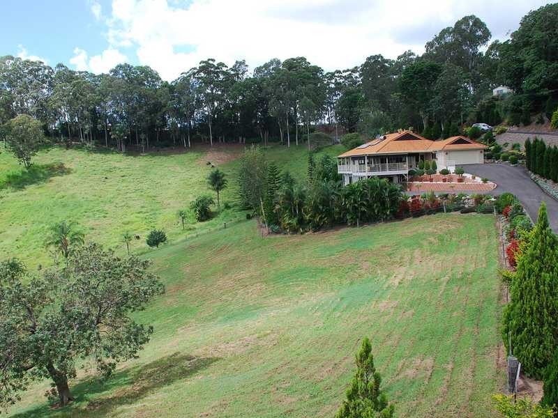 33 Panorama Drive, Rosemount QLD 4560