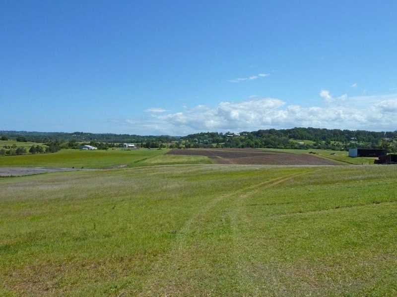 17 Bennett Road, Bli Bli QLD 4560