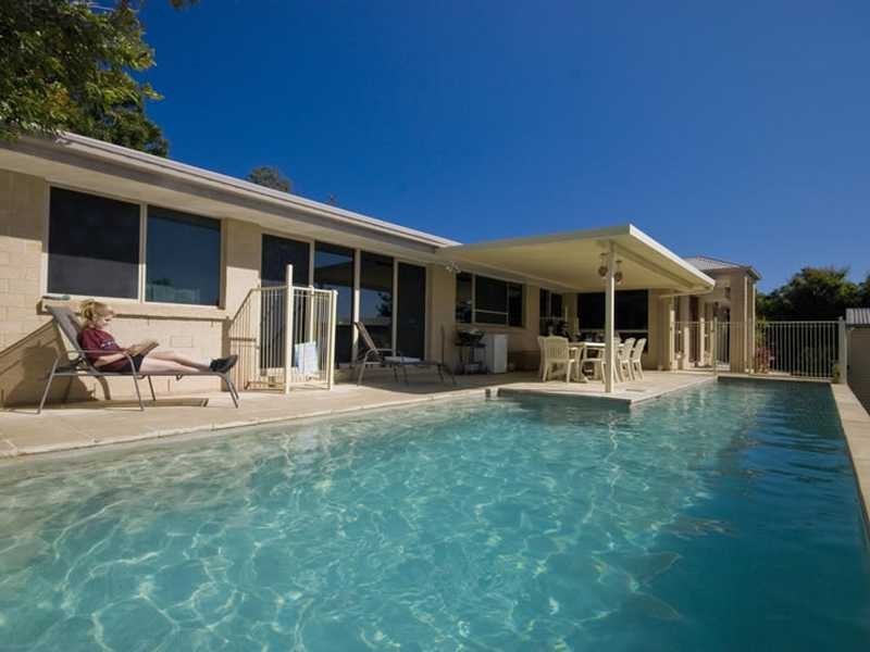 16 Mountain Breeze Court, Nambour QLD 4560