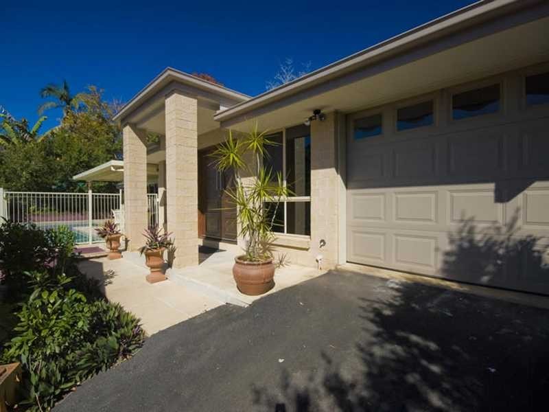 16 Mountain Breeze Court, Nambour QLD 4560