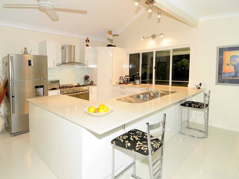 18 Seymour Close, Rosemount QLD 4560