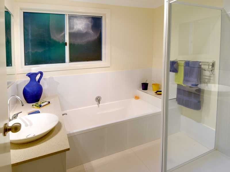 18 Seymour Close, Rosemount QLD 4560