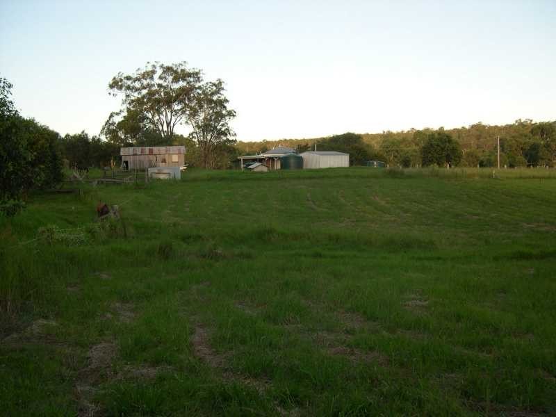 18 Devon Court Road, Crows Nest QLD 4355