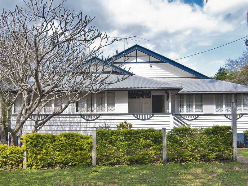 15 Magnolia Street, Nambour QLD 4560