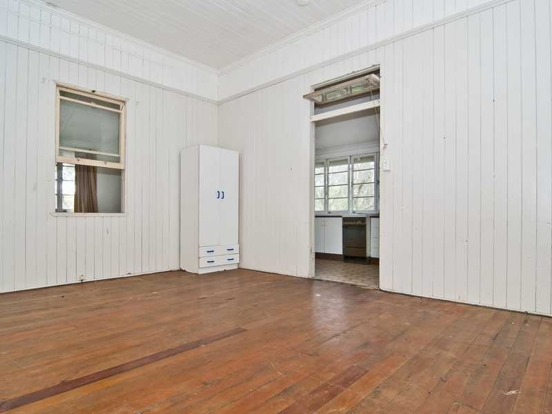 15 Magnolia Street, Nambour QLD 4560