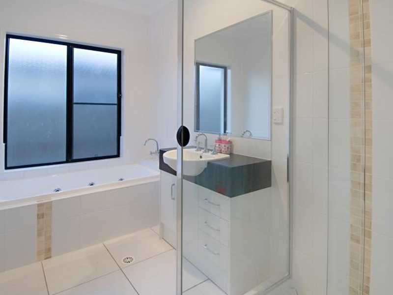 14 Flame Tree Court, Palmwoods QLD 4555