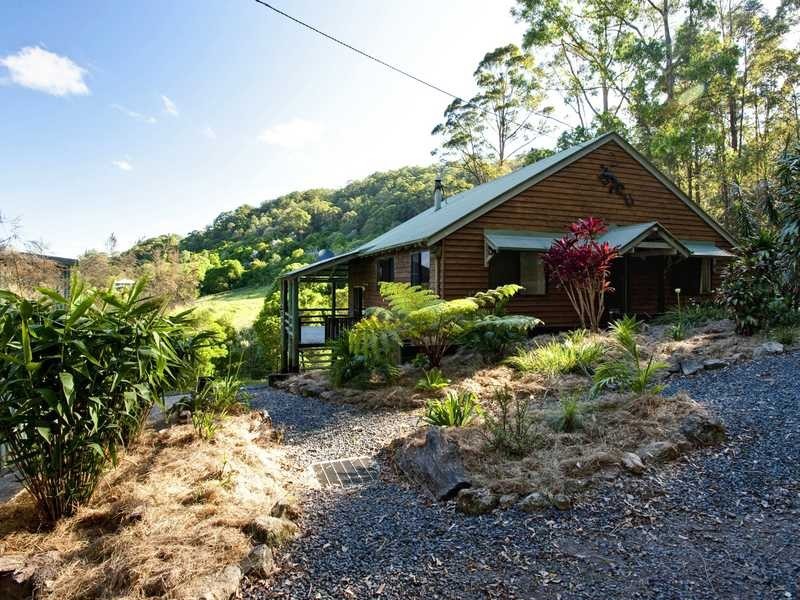 99 English Road, Kiamba QLD 4560