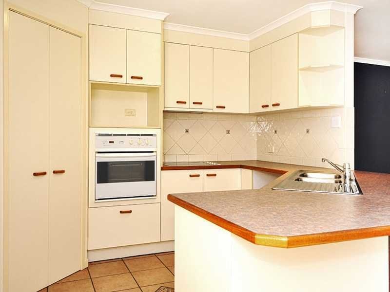 6 Kings Place, Nambour QLD 4560