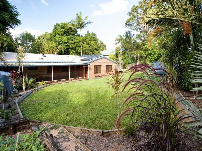 6 Roberts Street, Palmwoods QLD 4555