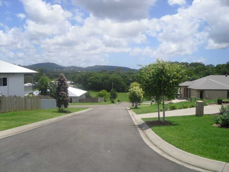 12 Cooee Court, Coes Creek QLD 4560