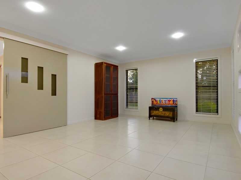 16 Garden Avenue, Palmwoods QLD 4555