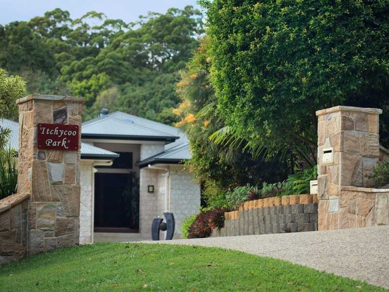 1a Woodchester Close, Rosemount QLD 4560