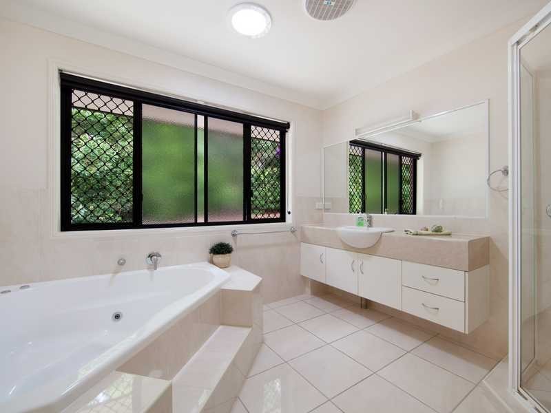 1a Woodchester Close, Rosemount QLD 4560
