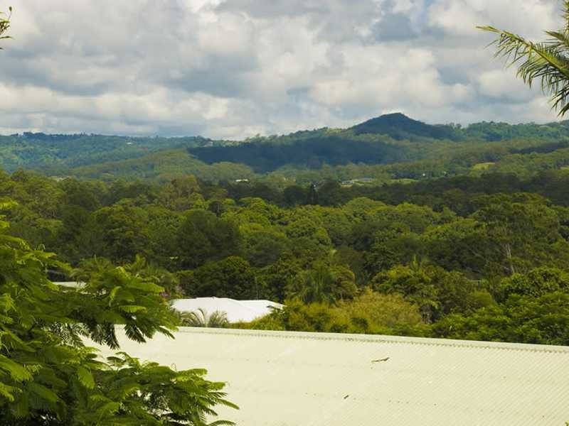 26 McCarthy Drive, Woombye QLD 4559